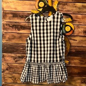 Time and Tru Black and White Pleated Sleeveless Top